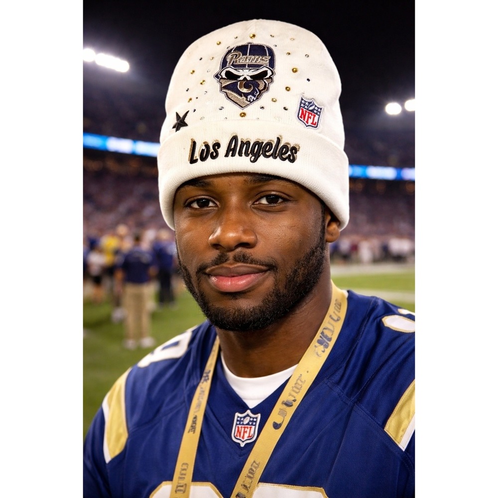 Los Angeles Rams Beanie Beige design with Logo, Star & Rhinestones‎
